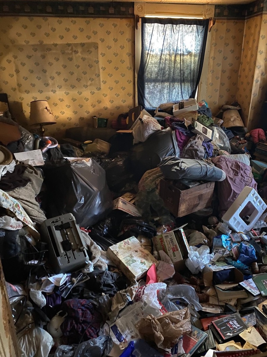 Hoarder Clean-Outs Hoarder Clean-Outs